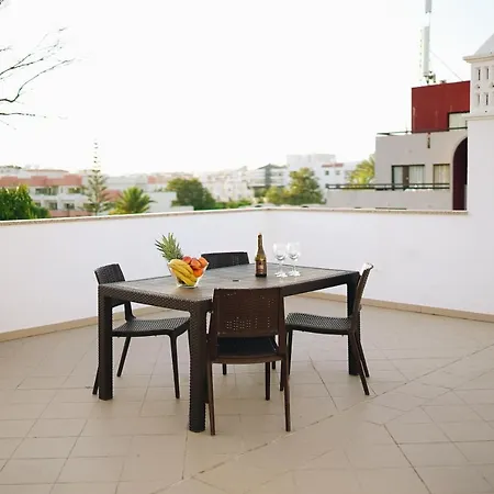 Apartment Wonderful Flats With Pool By Host Wise