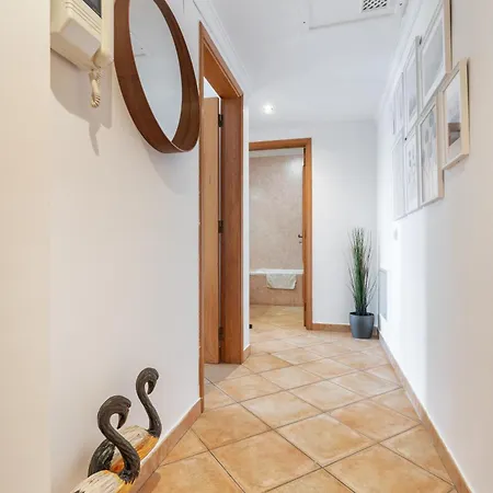 Apartment Wonderful Flats With Pool By Host Wise