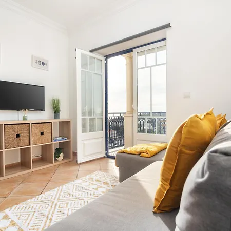 Wonderful Flats With Pool By Host Wise *