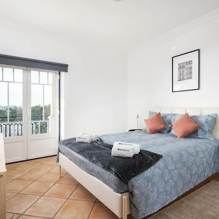 Wonderful Flats With Pool By Host Wise Albufeira