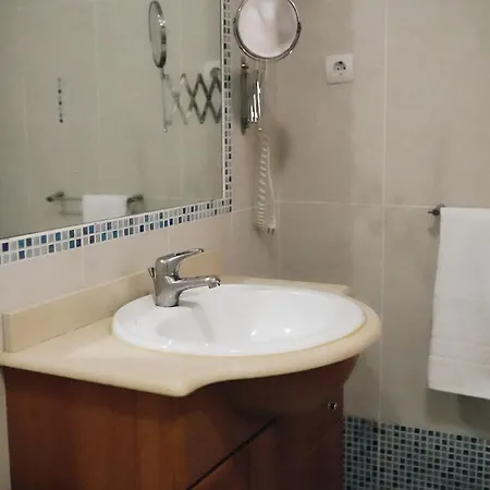 Apartamento Wonderful Flats With Pool By Host Wise