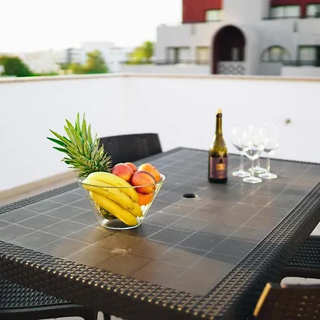 Wonderful Flats With Pool By Host Wise Apartamento Albufeira