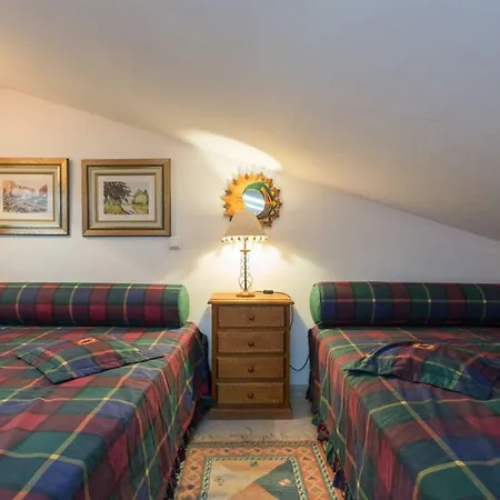 Apartamento Wonderful Flats With Pool By Host Wise *
