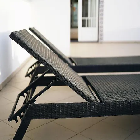 Wonderful Flats With Pool By Host Wise Apartment *
