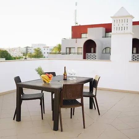 Wonderful Flats With Pool By Host Wise *