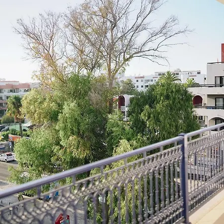 Apartment Wonderful Flats With Pool By Host Wise